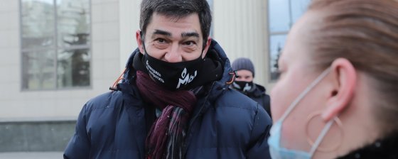 «Российская власть притворяется, что политзаключенных нет». Интервью с членом Совета правозащитного центра «Мемориал»